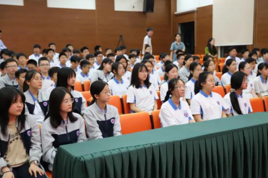 初中部 | 学习版王者荣耀？期中考试结束，听听优秀学子如何“升级打怪”！